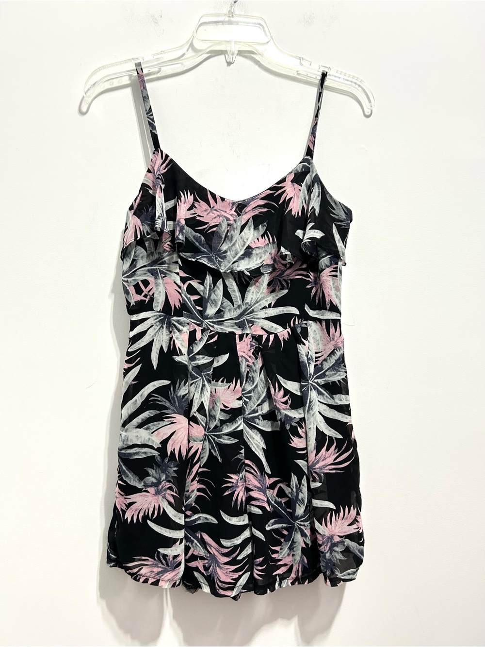 Lipsy Women’s Black Tropical Print Romper with Side Zipper & Pink & Gray Leaves